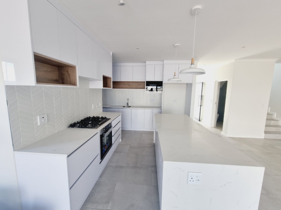 4 Bedroom Property for Sale in Sandown Western Cape